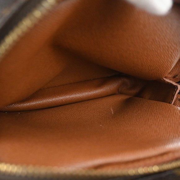 LOUIS VUITTON Amazon Crossbody Shoulder Bag Monogram Leather - Picture 10 of 16
